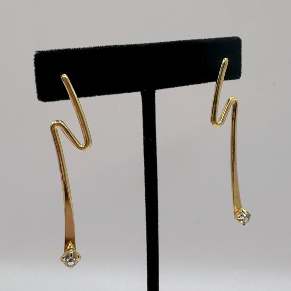 VINTAGE Gold-Tone Crystal Zig Zag Earrings - Picture 2 of 11